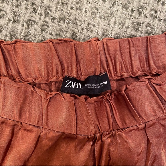 Co ord Two Piece Set Satin Effect - Picture 5 of 7